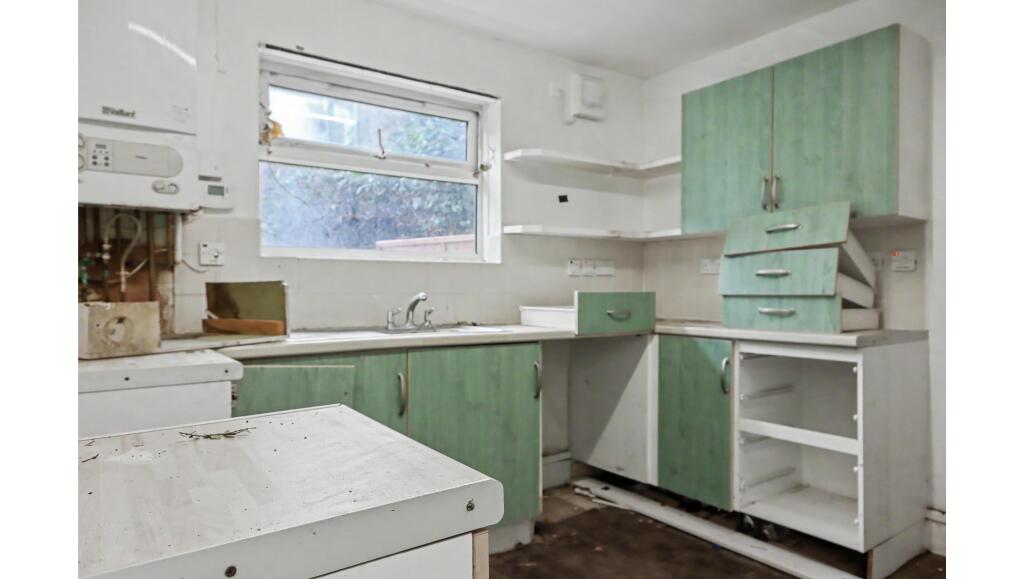 Apartment in London, Stockwell - View 3