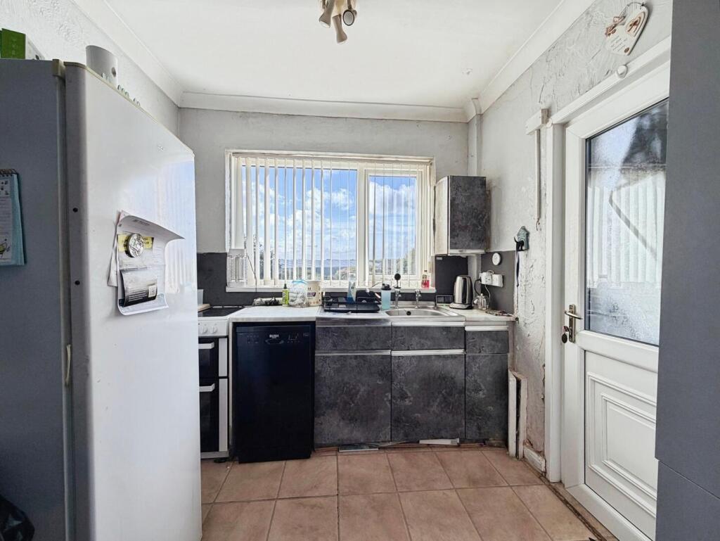 Gateford Avenue, Worksop photo 4