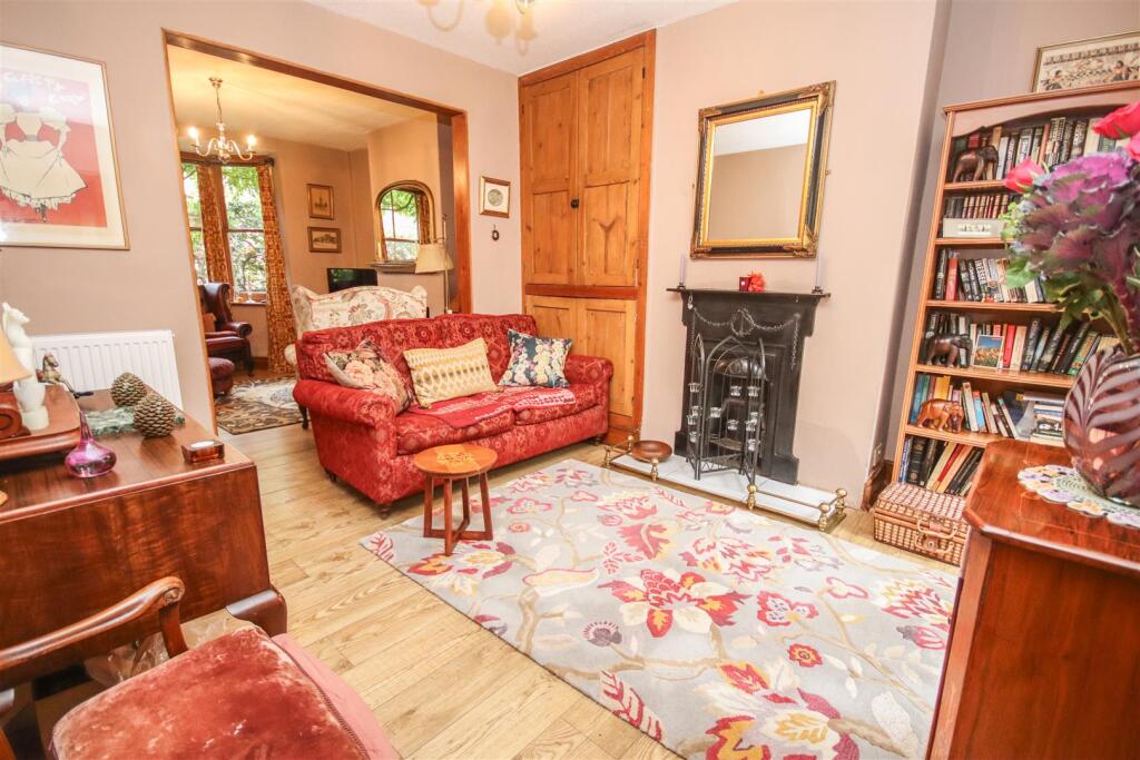 House in Rushden, North Northamptonshire - View 3