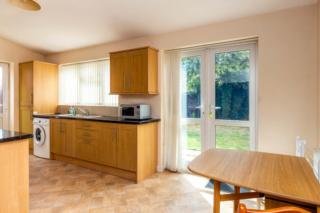 House in Higham Ferrers, North Northamptonshire - View 2