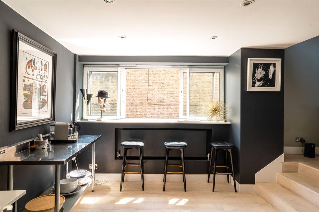 Apartment in London - More