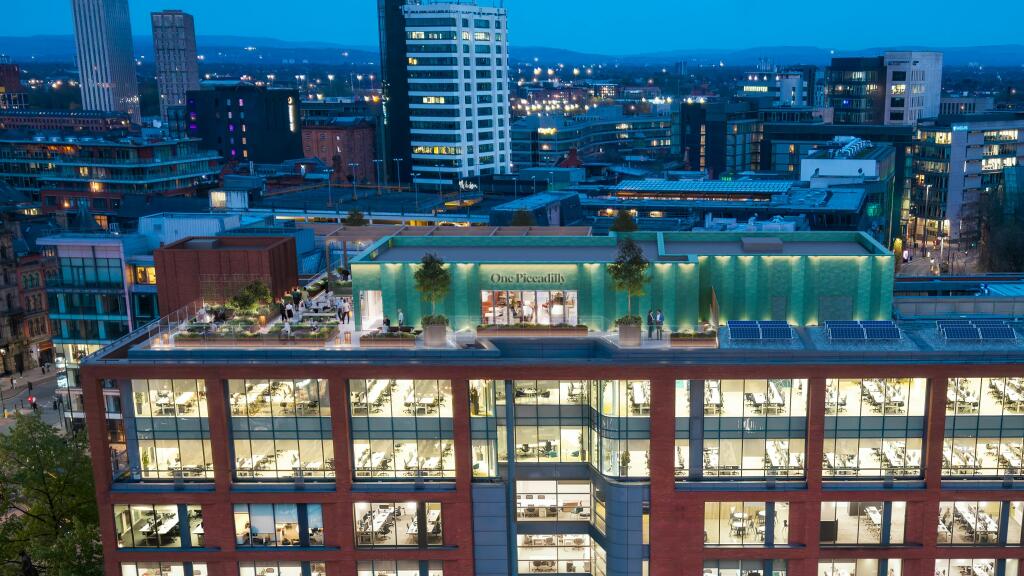 Studio Odey_L&G Ekho_One Piccadilly Gardens_Dusk Hero Crop.jpg