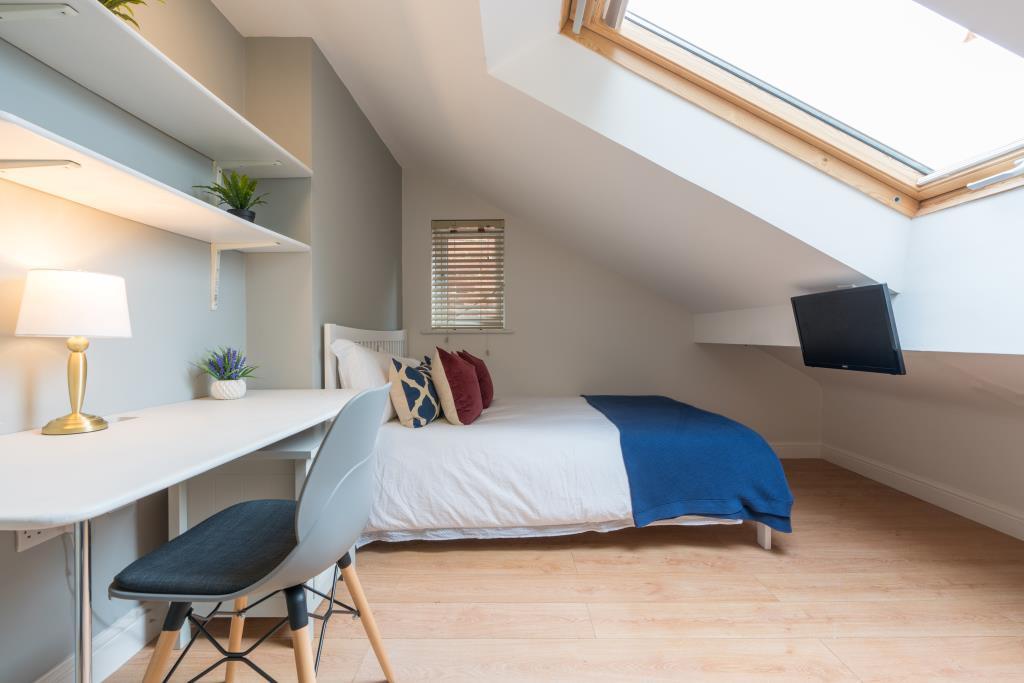 House in Nottingham - View 5