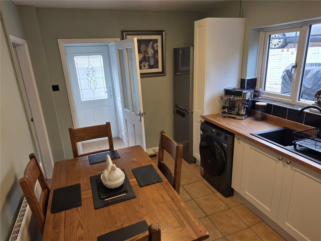 House in Stoke-on-Trent - View 5