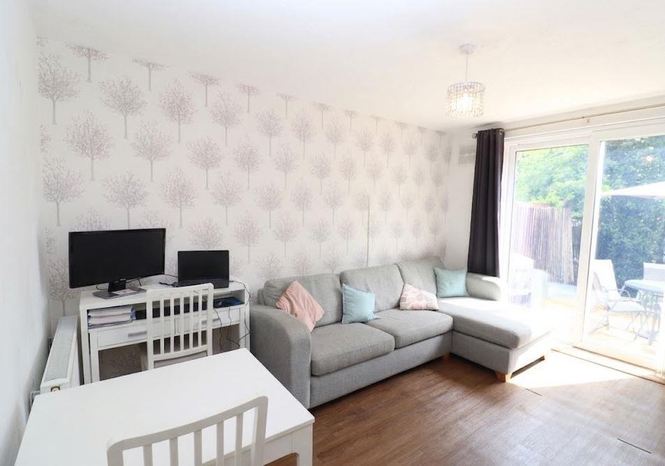 Apartment in London, Poverest, Petts Wood - View 2