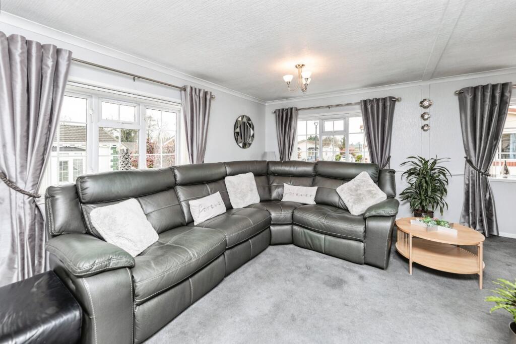 Ashtree Way, Knottingley, West Yorkshire, WF11 photo 2