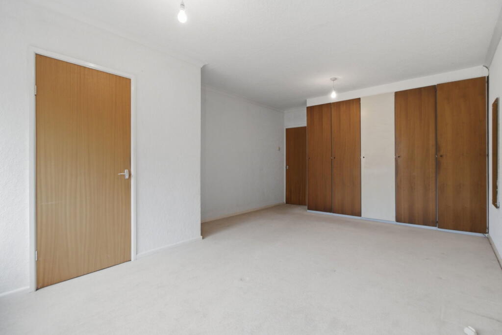 House in Worcester - More