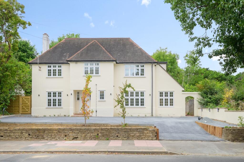 Main image of property: Scotts Lane Bromley BR2