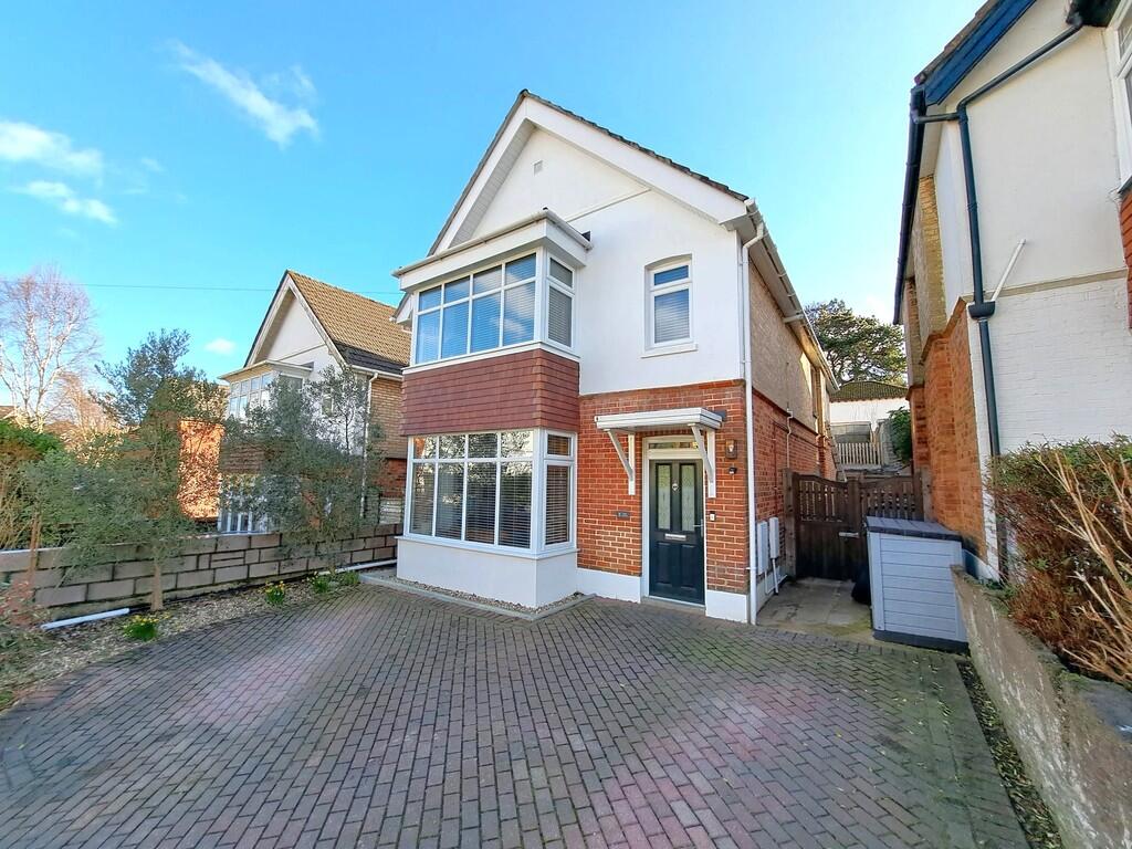 Main image of property: Vale Road, Alexandra Park