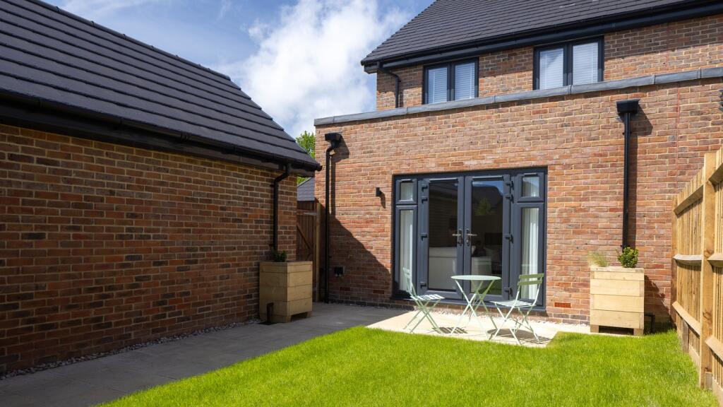 House in Portsmouth - View 5