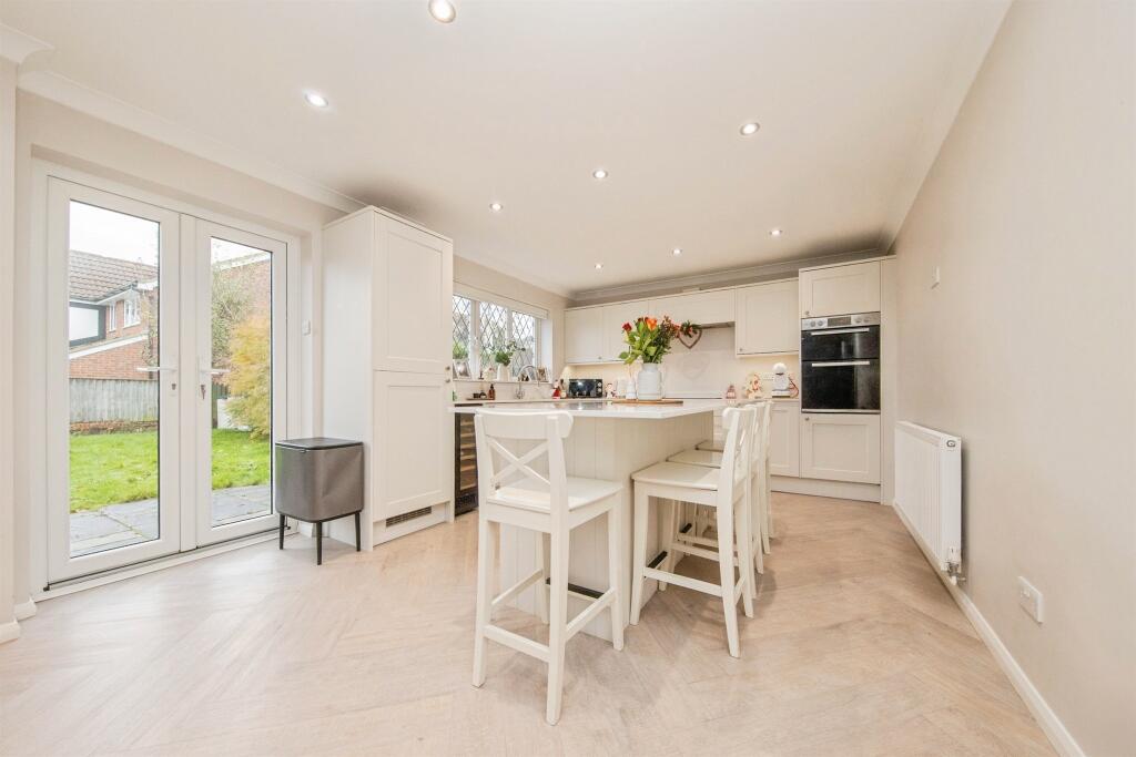 Newby Drive, Rushmere St. Andrew, Ipswich photo 4