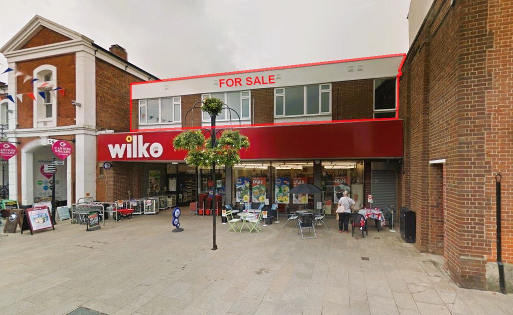 Main image of property: First Floor, 21 High Street, Uttoxeter, Staffordshire, ST14 7HN