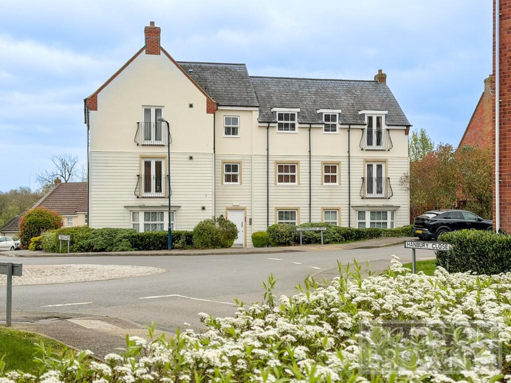 Main image of property: Farnborough Drive, Daventry, Northamptonshire, NN11