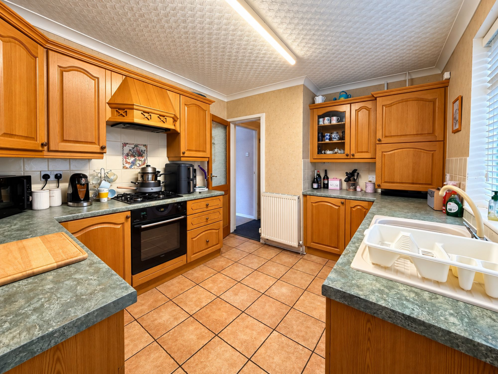 Blackburn Road, Oswaldtwistle, BB5 photo 4