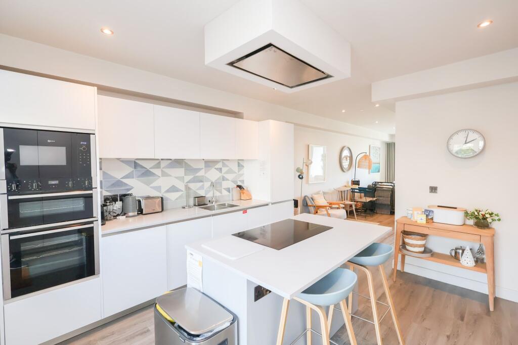 House in Truro - View 3