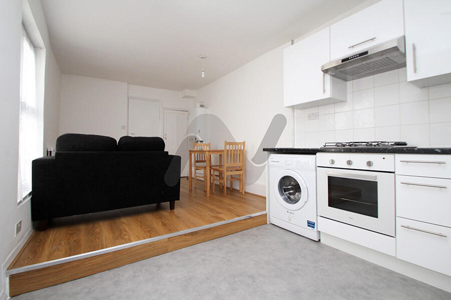 Main image of property: Archway Road, Highgate, London, N6 4HX