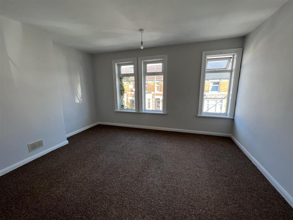Pollard Street, Kettering - View 6