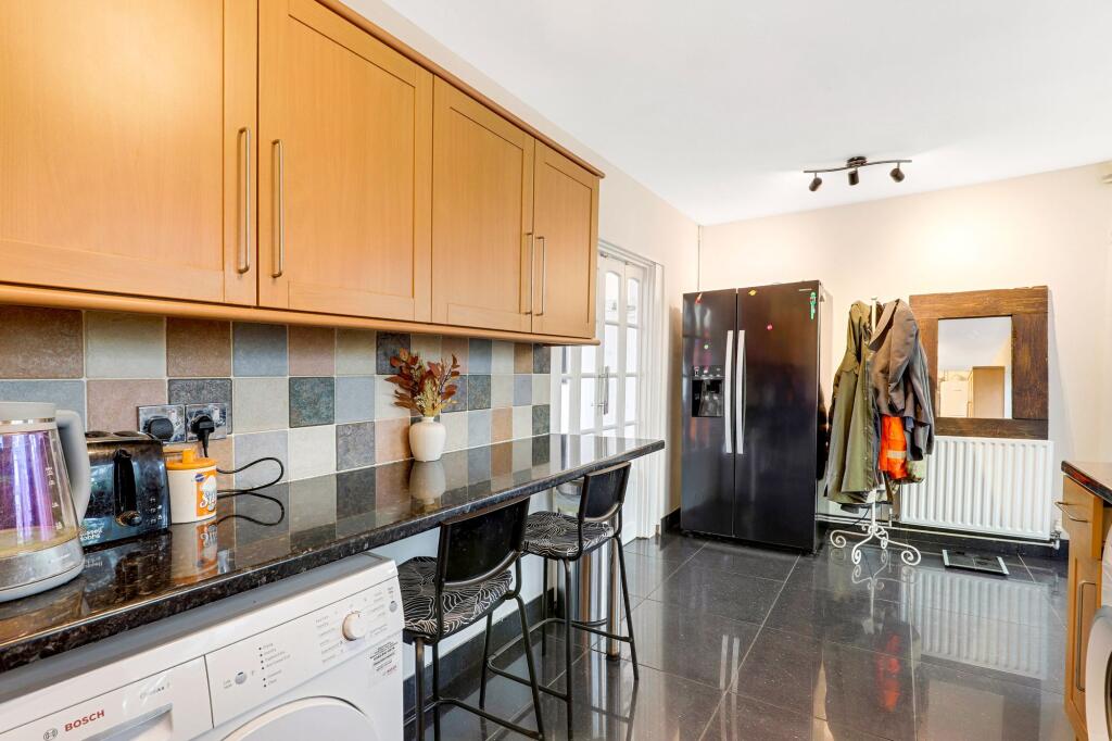 House in Nottingham, Aspley - More