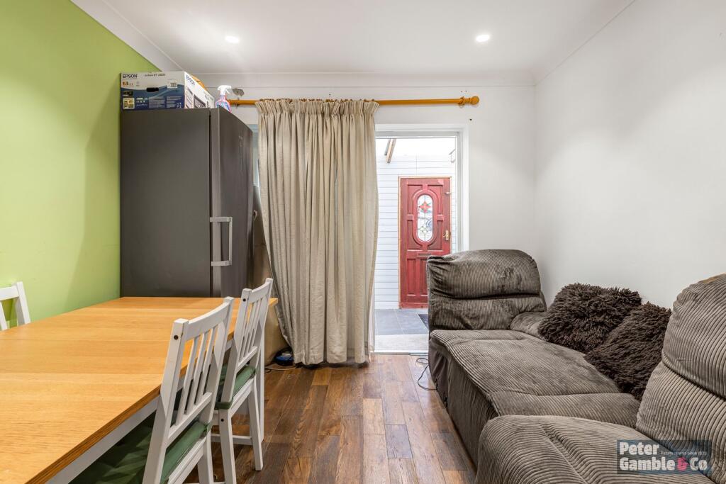 House in London - View 5