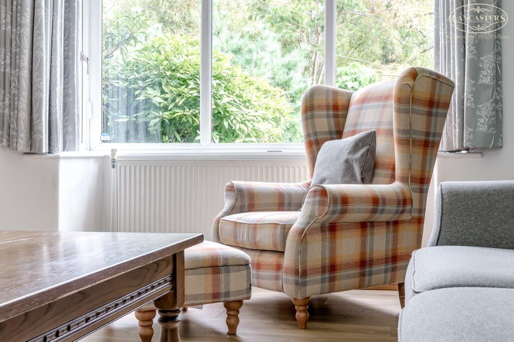 House in Bolton, Greater Manchester - More
