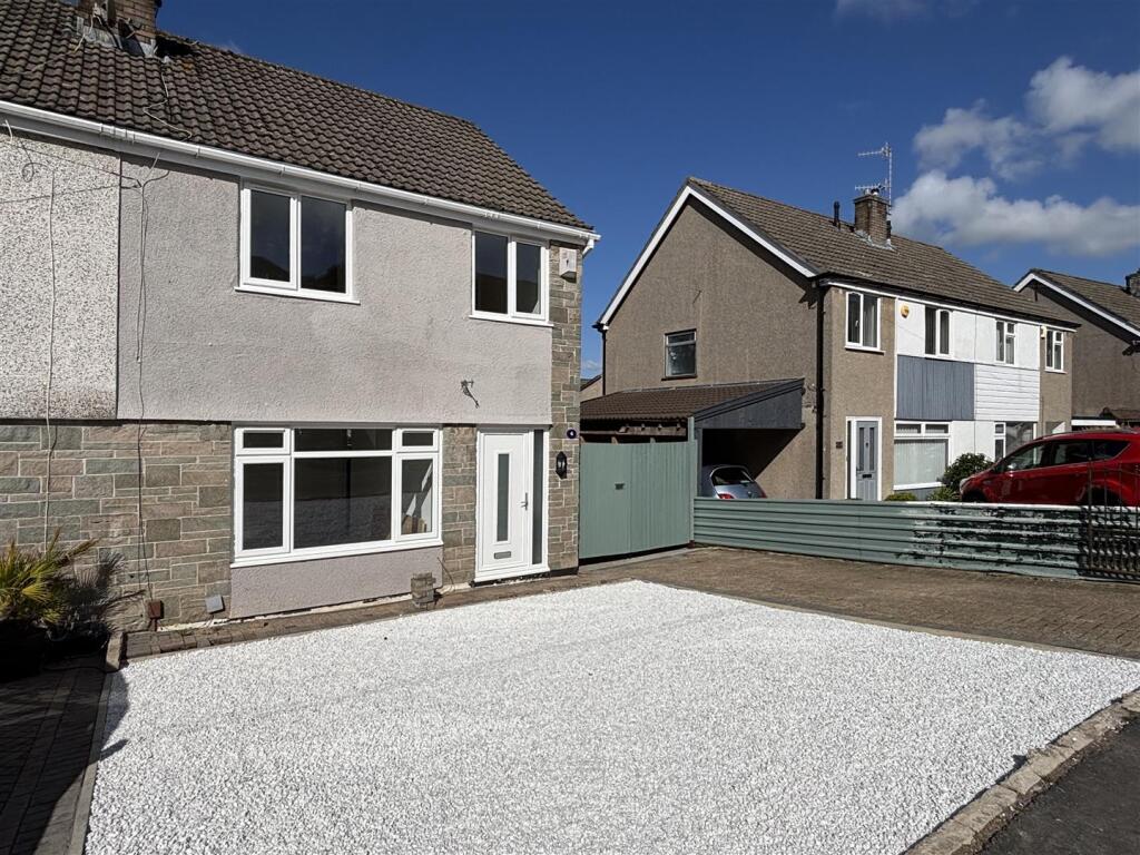 House in Bristol, Hartcliffe - View 2