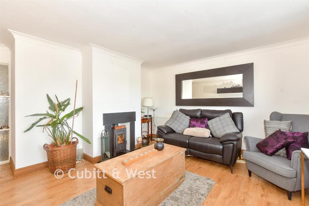 House in Havant, Hampshire - View 3