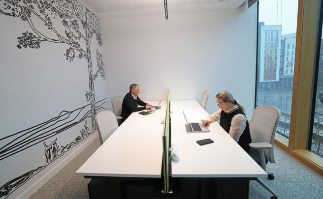 4 Person Office