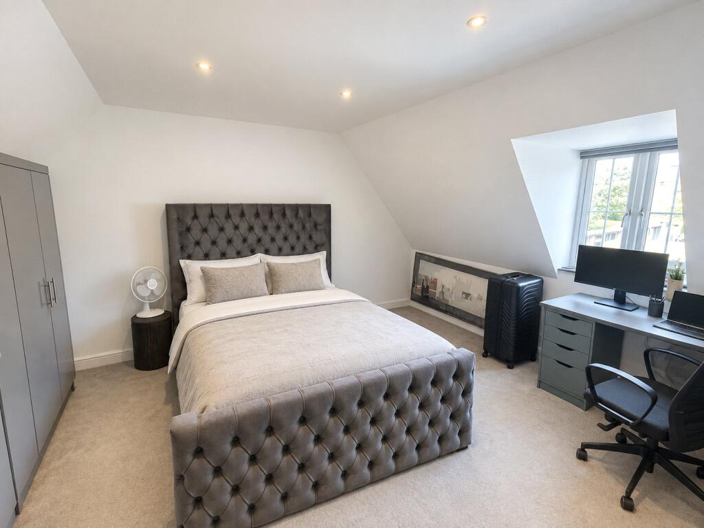 House in Twickenham - View 5