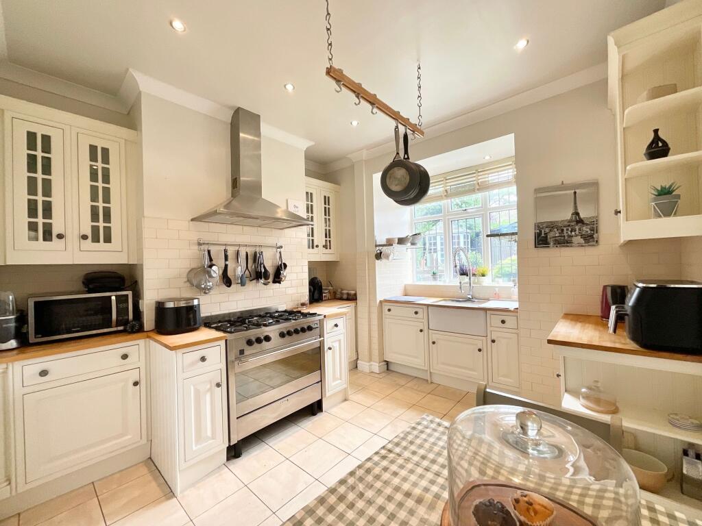 House in Stoke-on-Trent - View 2