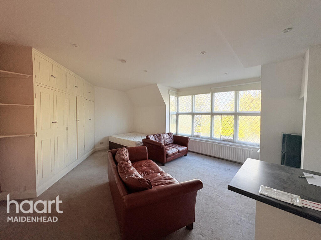 Main image of property: Bath Road, Maidenhead