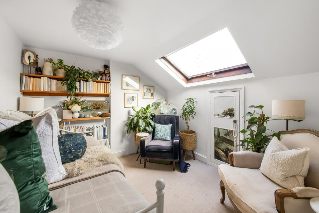 Apartment in London - View 3