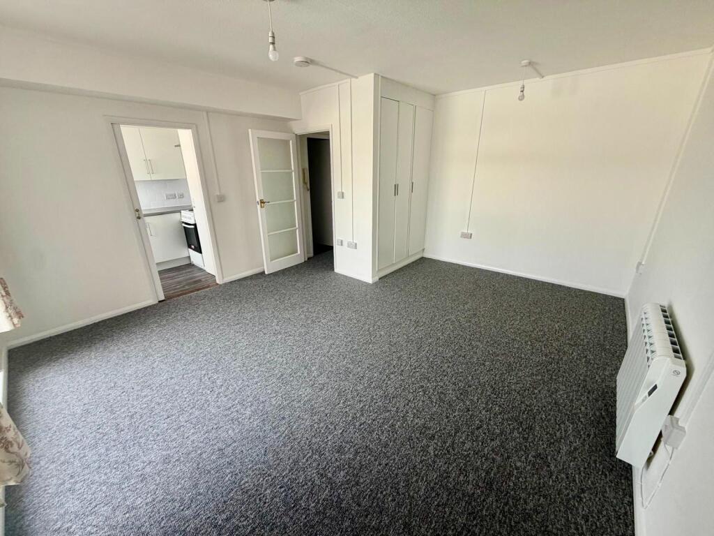 Rotunda Road, Eastbourne, BN23 6LG - View 6