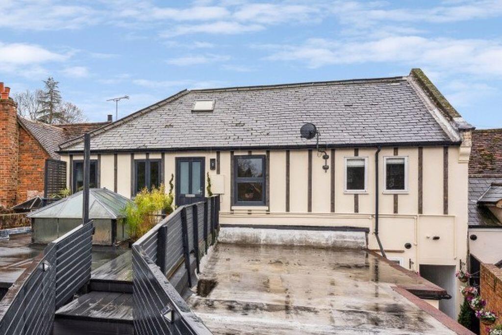 Main image of property: High Street, Cookham