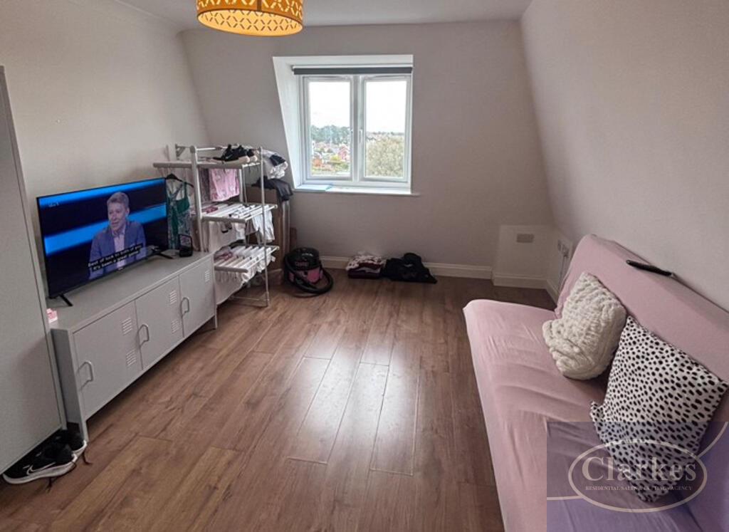 Main image of property: Flat 10, 501 Wimborne Road, Winton, Bournemouth, Dorset