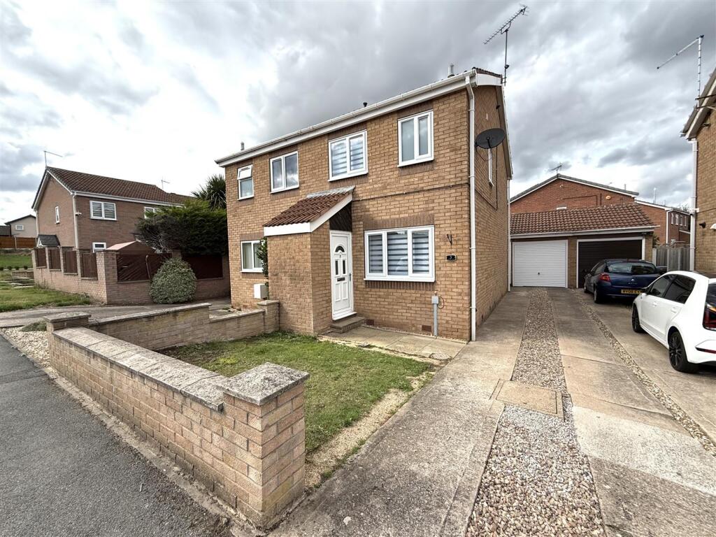 Main image of property: Pasture Close, Worksop