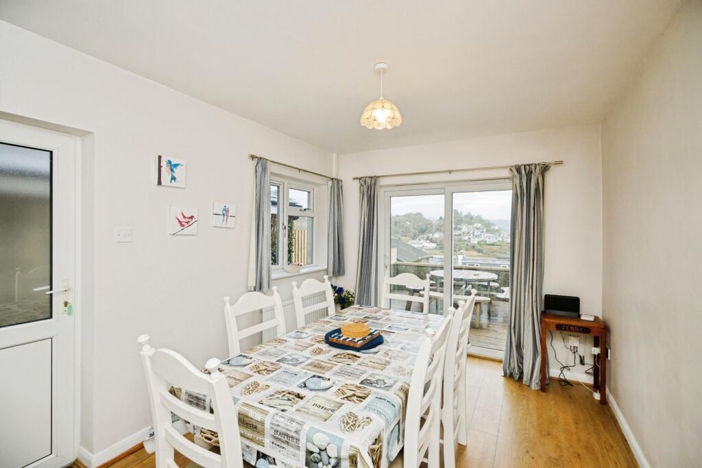 Ralph Street, Borth-y-Gest, Porthmadog, Gwynedd, LL49 photo 4