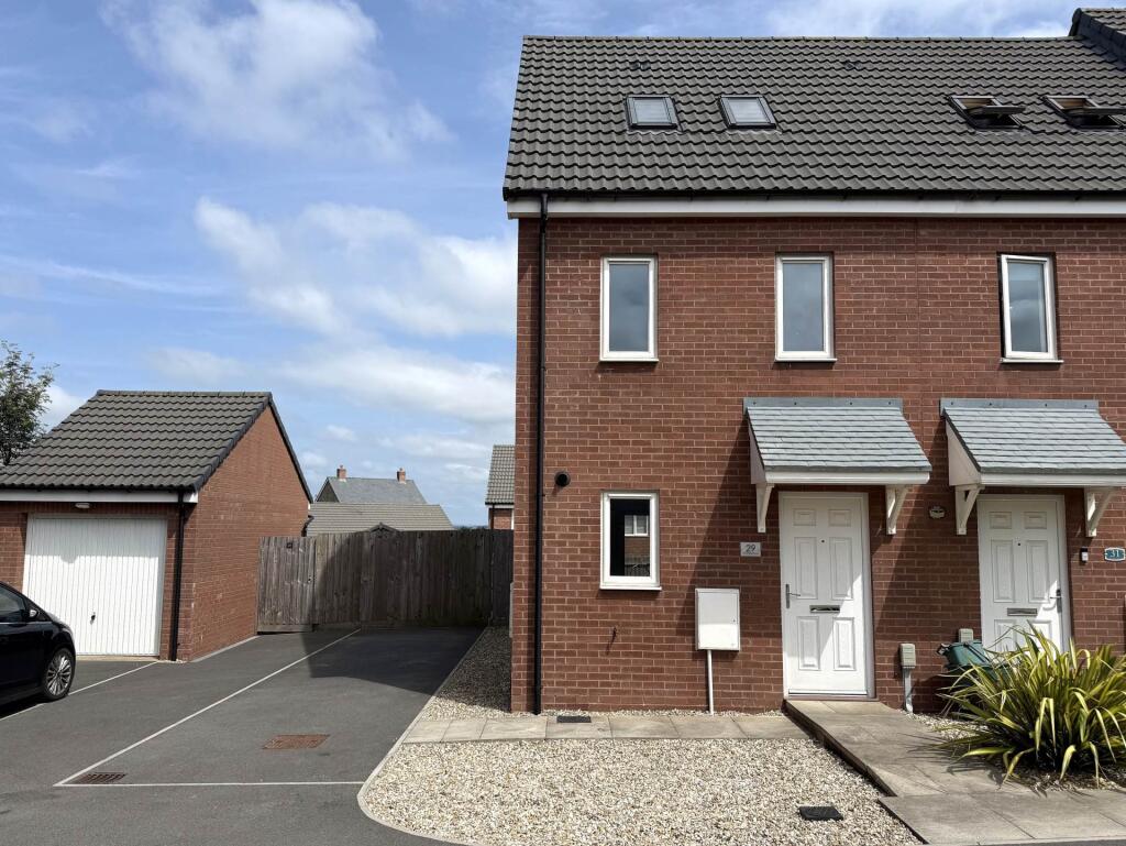 3-bed terraced on Pincombe Road, Bideford, £239,950