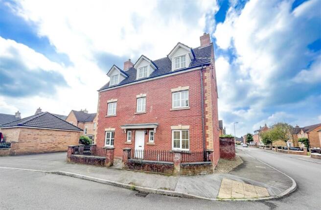 33 Waldsassen Road, Pencoed