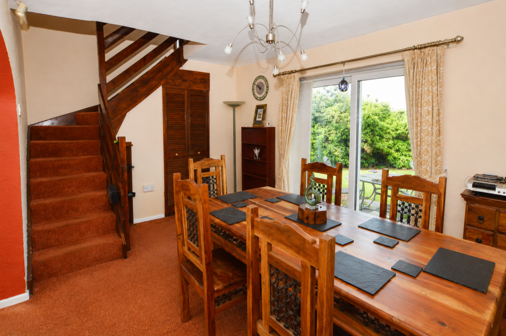 Rothwell Road, Golborne, Warrington, WA3 3EJ photo 4