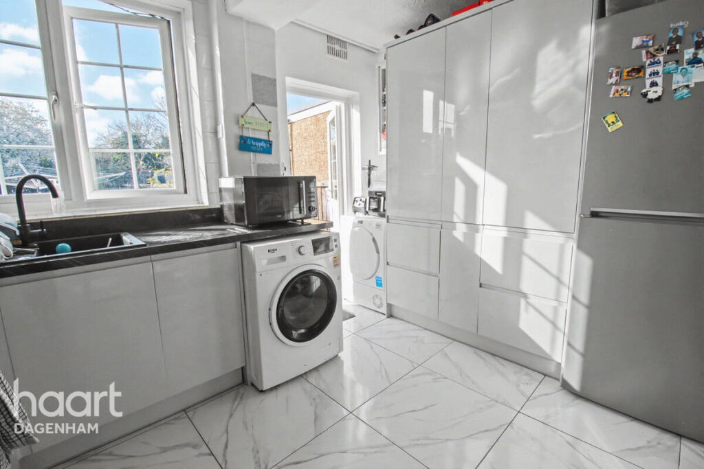 Main image of property: Oxlow Lane, DAGENHAM