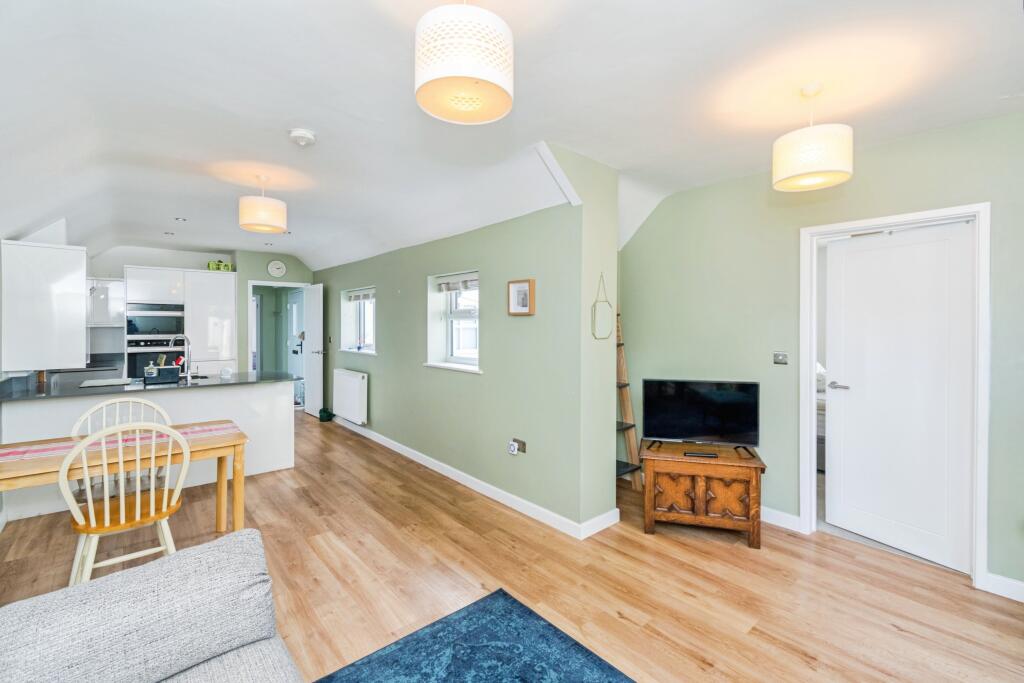 Empress Road, Lyndhurst, SO43 photo 4