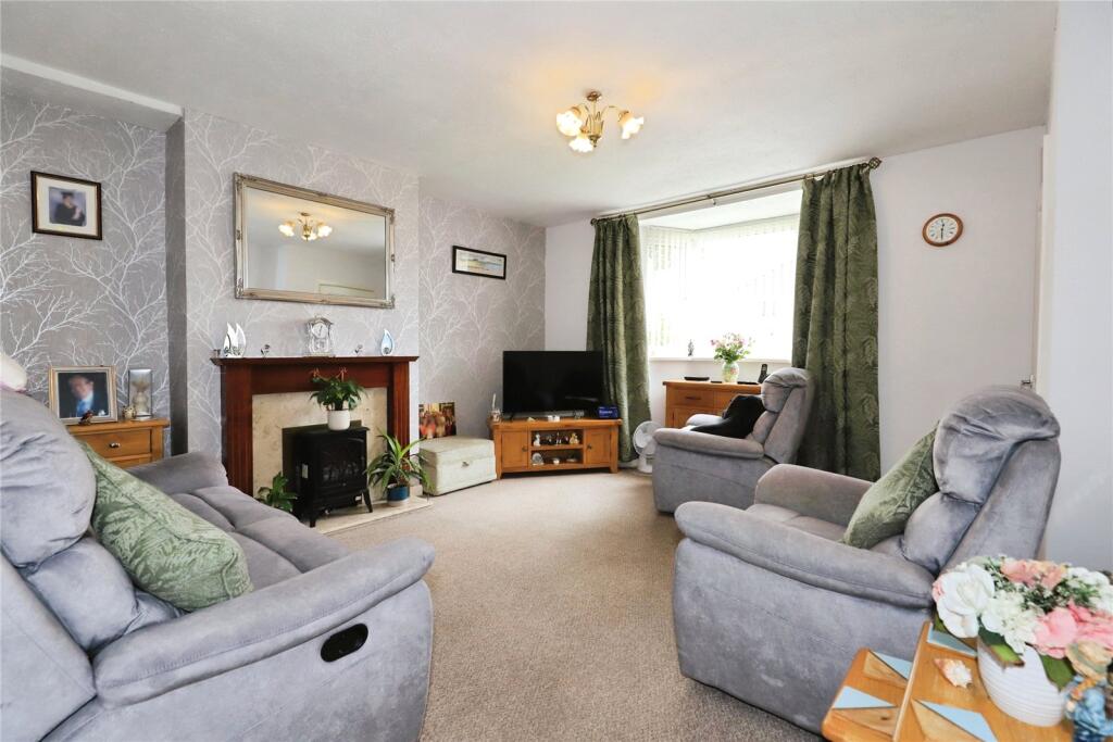 House in Wolverhampton, West Midlands - View 2