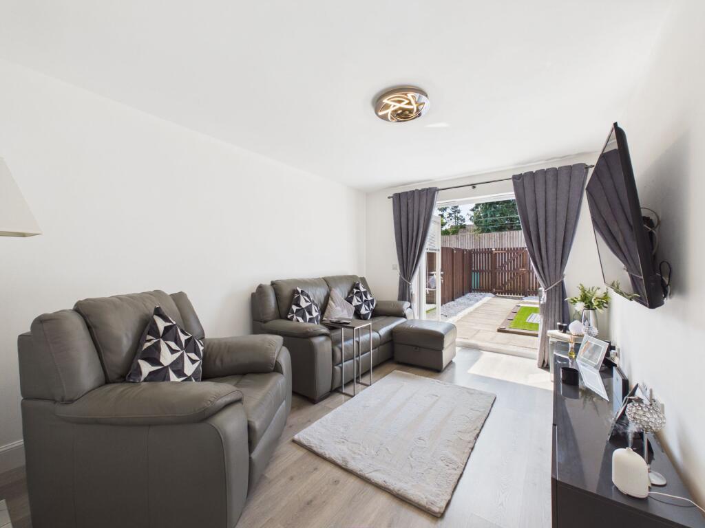 House in Motherwell, North Lanarkshire - View 3