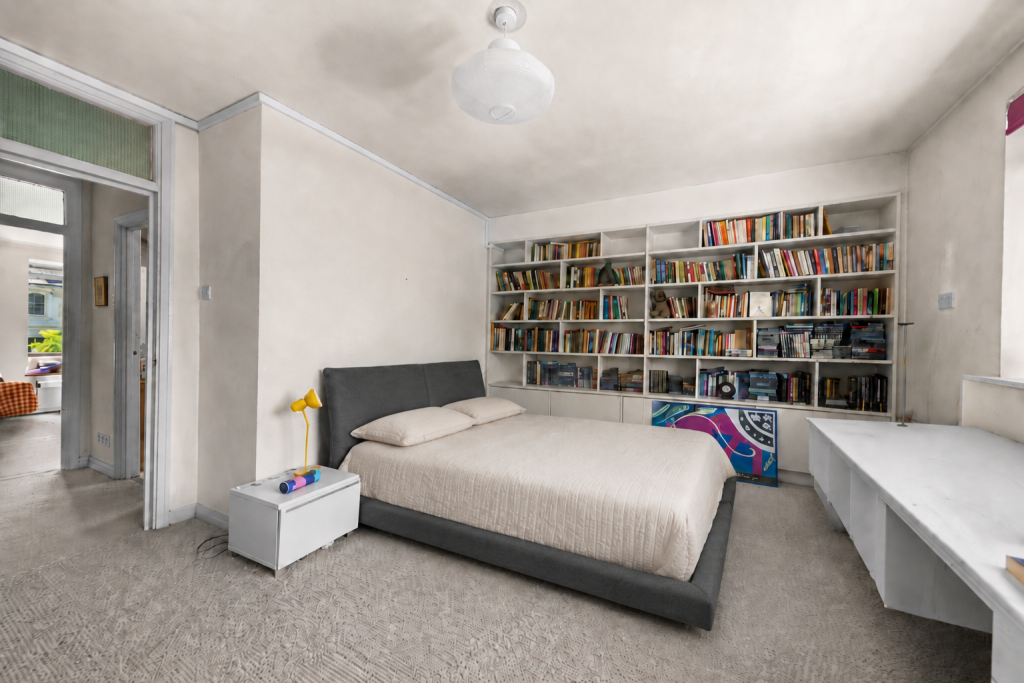 Apartment in London - View 2