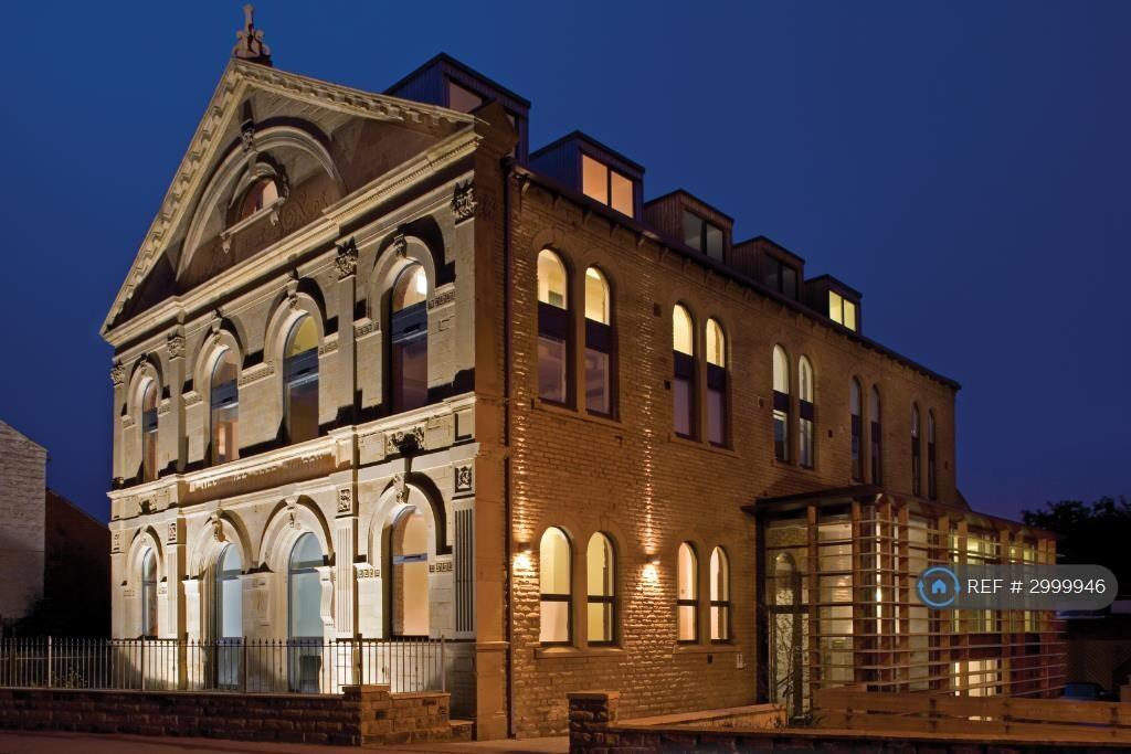 Main image of property: Commercial Street, Leeds, LS27