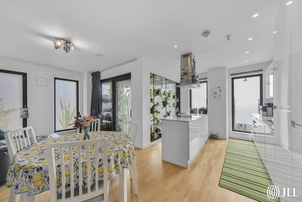 Main image of property: Legacy Tower, Great Eastern Road, London, E15