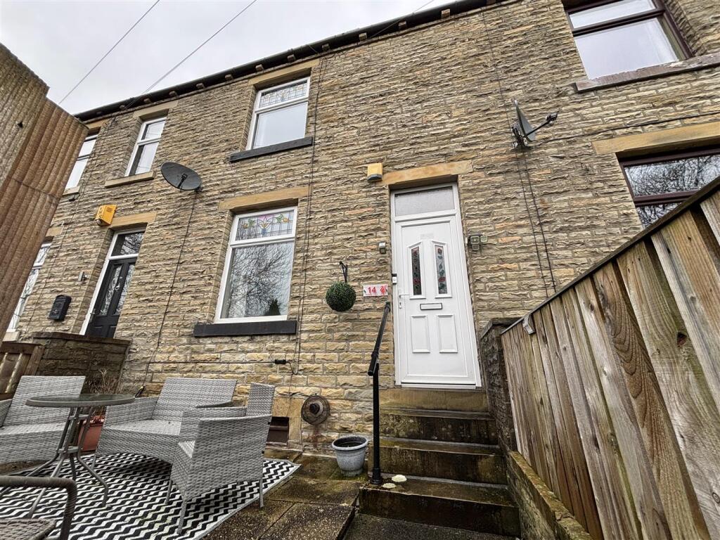 Main image of property: 14, Hebble View, Wheatley, HX3 5LQ