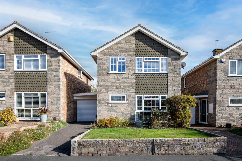 Main image of property: Hawburn Close, Brislington, Bristol, BS4 2PB