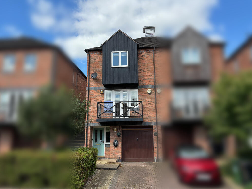 Main image of property: Round Hill Wharf, Kidderminster, DY11 6US