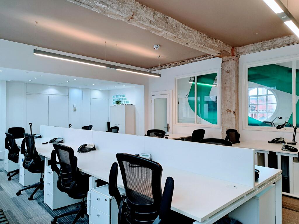 Suite 24 Img3.jpg